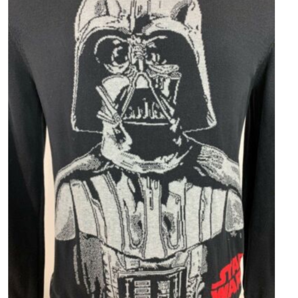 ⚡️Sold⚡️H&M Star Wars Darth Vador Sweater Men - Picture 4 of 7